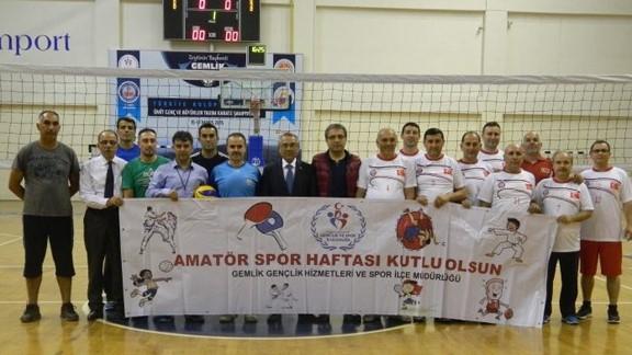 29 Ekim Cumhuriyet Kupası Voleybol Maçları Başladı
