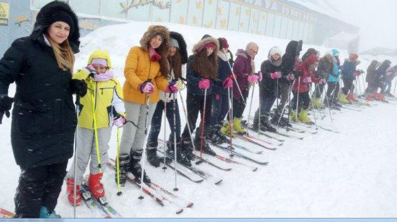 Umurbey Abdullah Fehmi Ortaokulu Öğrencileri Kayak Sporuyla Tanıştı